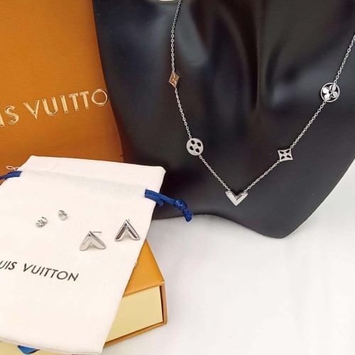 سلسال مع حلق 