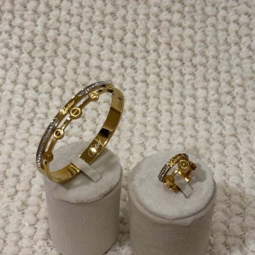 سوار مع خاتم ماركة كارتير بدون ملحقات 